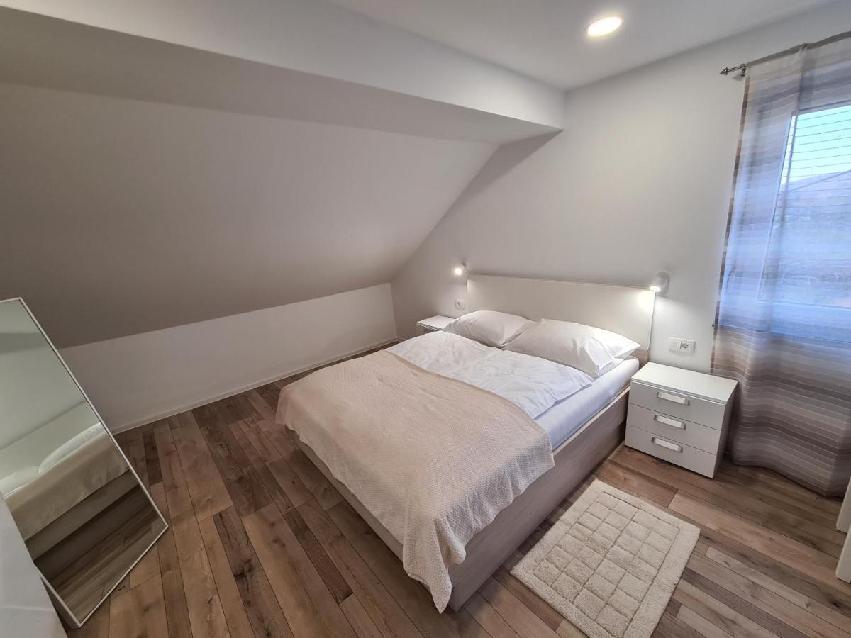 Boutique Apartments Nikola Tesla Rakovica Esterno foto